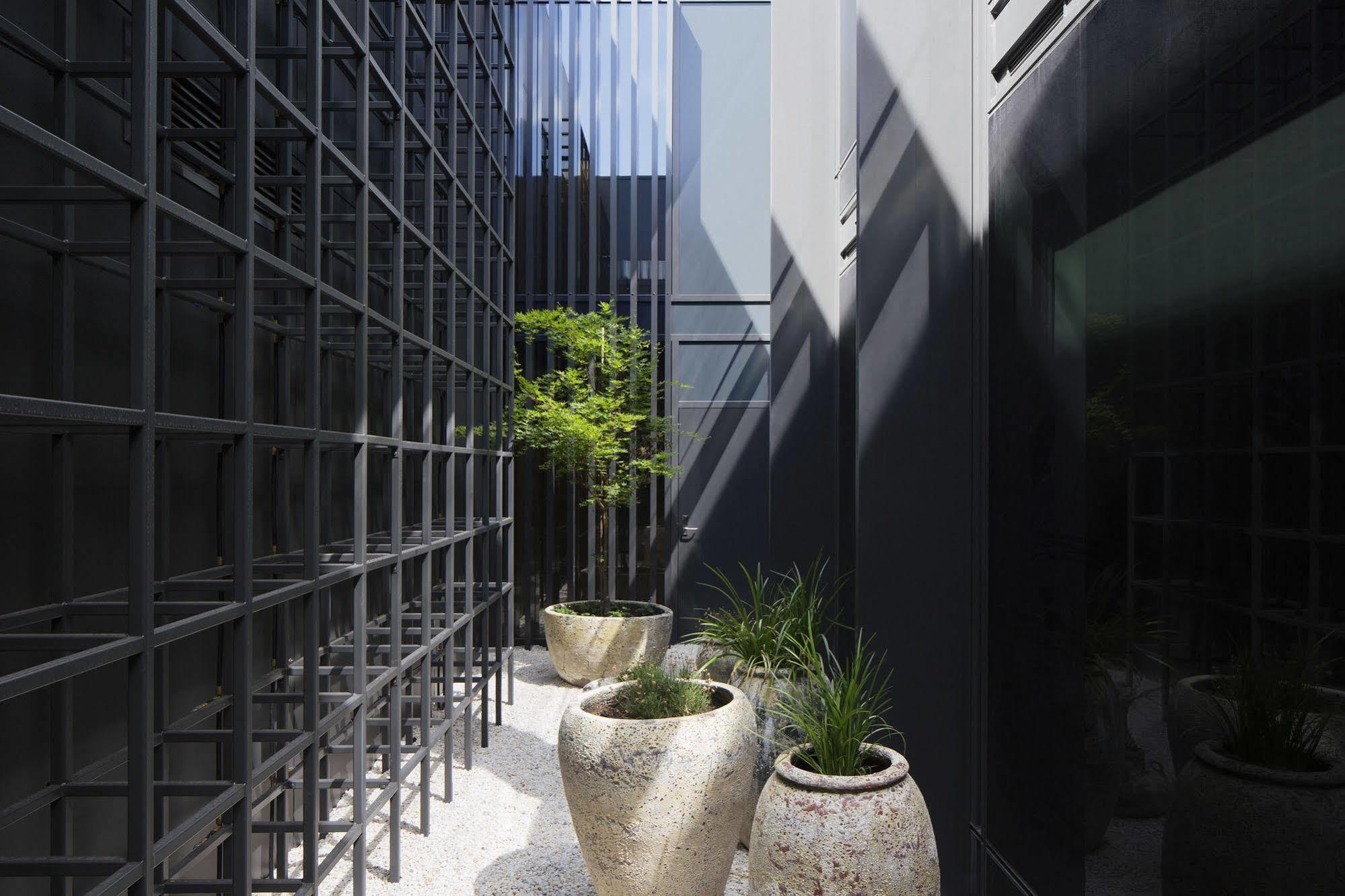 Little National Hotel Canberra Exterior photo